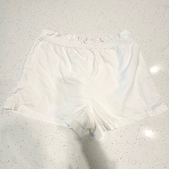 Express White Linen Paperbag High Waisted Shorts - Picture 2 of 3